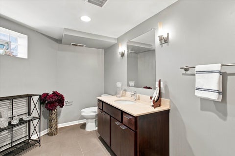 Tiny photo for 6105 N LOWELL Avenue, Chicago, IL 60646 (MLS # 12728683)