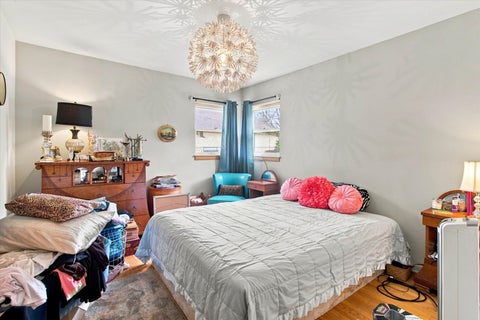 Tiny photo for 6105 N LOWELL Avenue, Chicago, IL 60646 (MLS # 12728683)