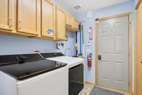 Tiny photo for 1479 Mackenzie Lane, Elgin, IL 60120 (MLS # 12639068)