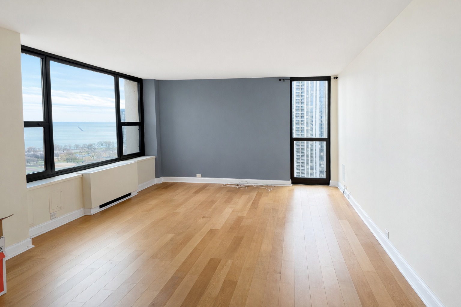 1850 N Clark Street 2909