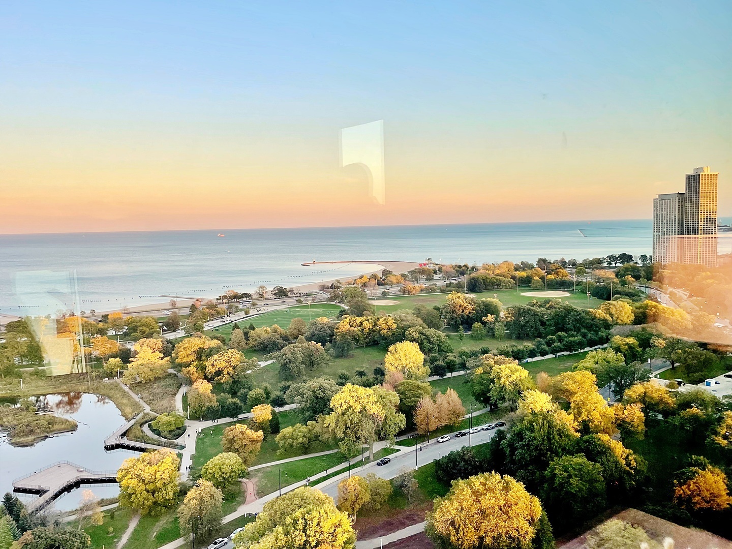 1850 N Clark Street 2909