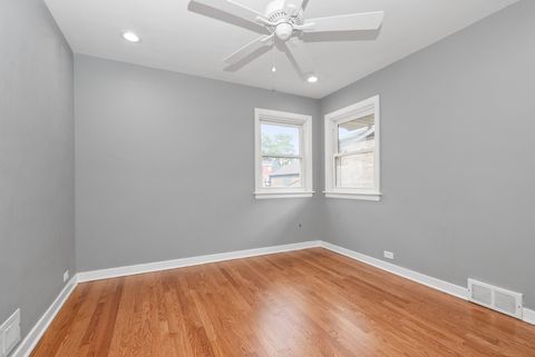 Tiny photo for 10041 S Saint Louis Avenue, Evergreen Park, IL 60805 (MLS # 12484811)