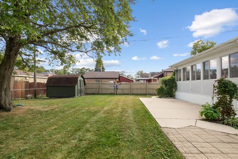 Tiny photo for 10041 S Saint Louis Avenue, Evergreen Park, IL 60805 (MLS # 12484811)