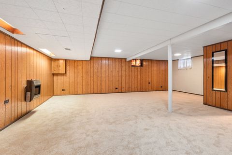 Tiny photo for 10041 S Saint Louis Avenue, Evergreen Park, IL 60805 (MLS # 12484811)