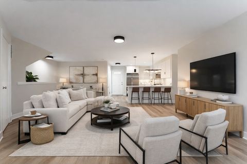 Tiny photo for 220 S Western Avenue #A, Chicago, IL 60612 (MLS # 12550739)