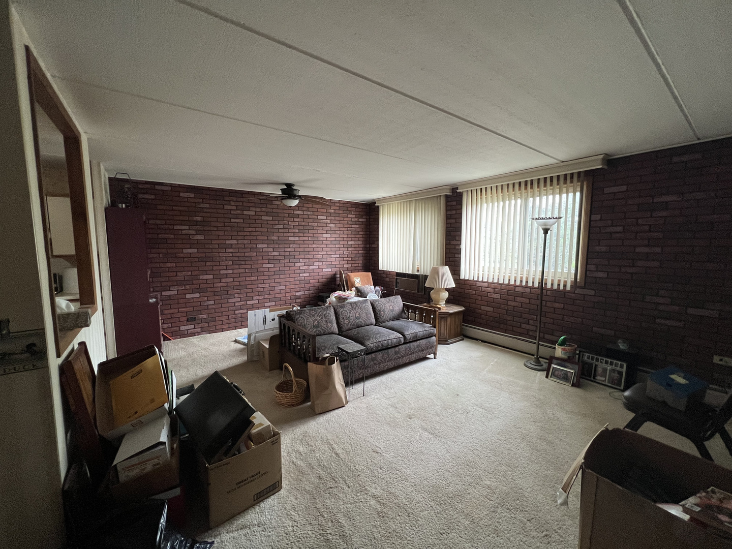 5011 Valley Lane 208
