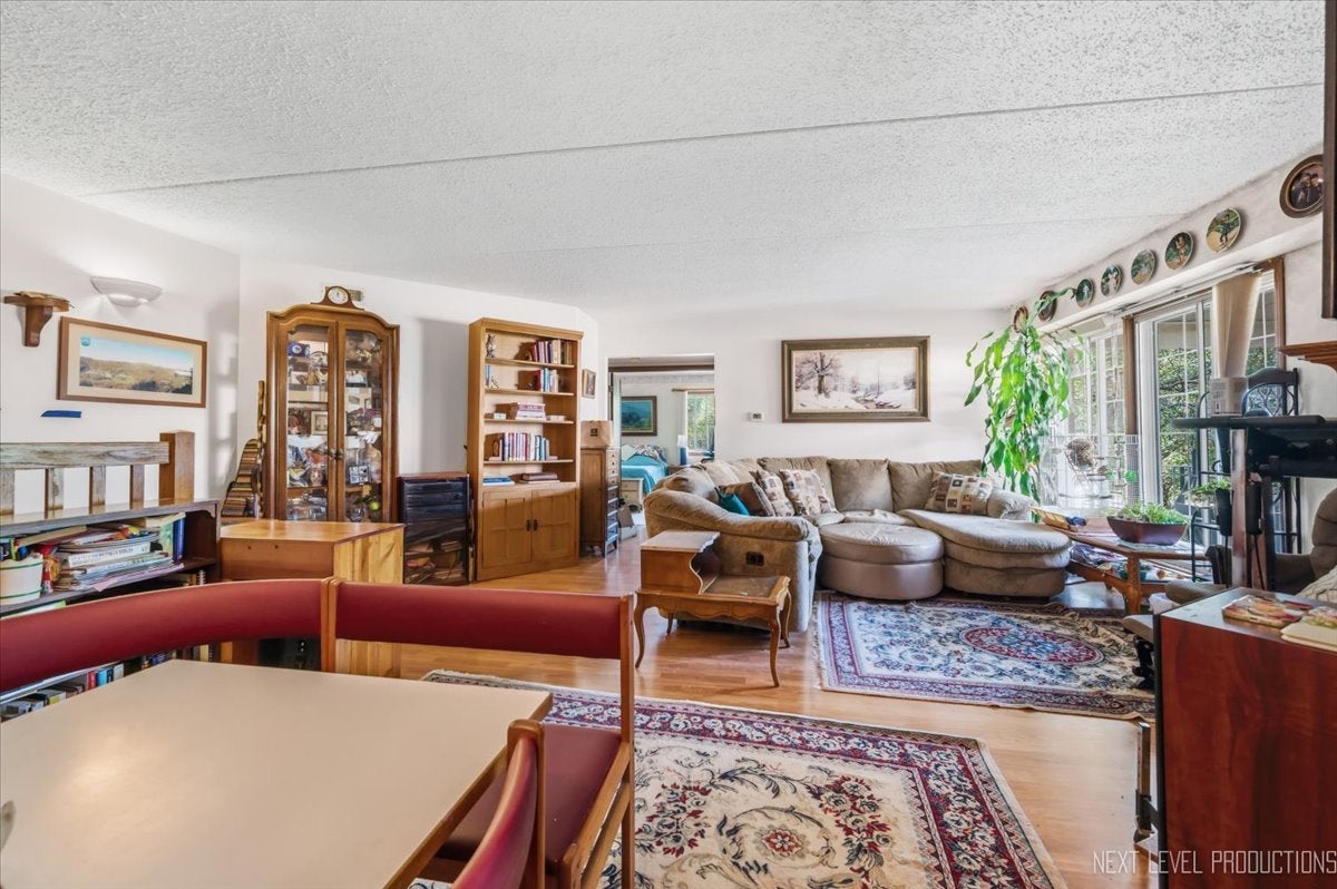 457 Valley Drive 202