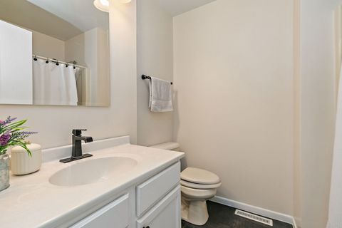 Tiny photo for 847 Quail Run RUN, DeKalb, IL 60115 (MLS # 12643151)