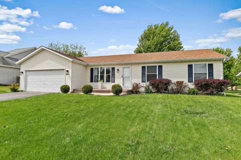 Photo of 847 Quail Run RUN, DeKalb, IL 60115 (MLS # 12643151)