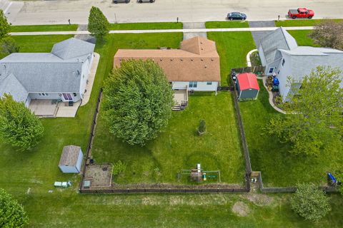 Tiny photo for 847 Quail Run RUN, DeKalb, IL 60115 (MLS # 12643151)