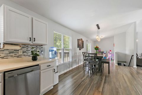 Tiny photo for 847 Quail Run RUN, DeKalb, IL 60115 (MLS # 12643151)