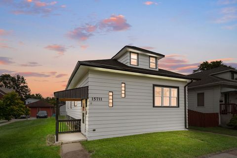 15711 Lowe Avenue Harvey IL 60426