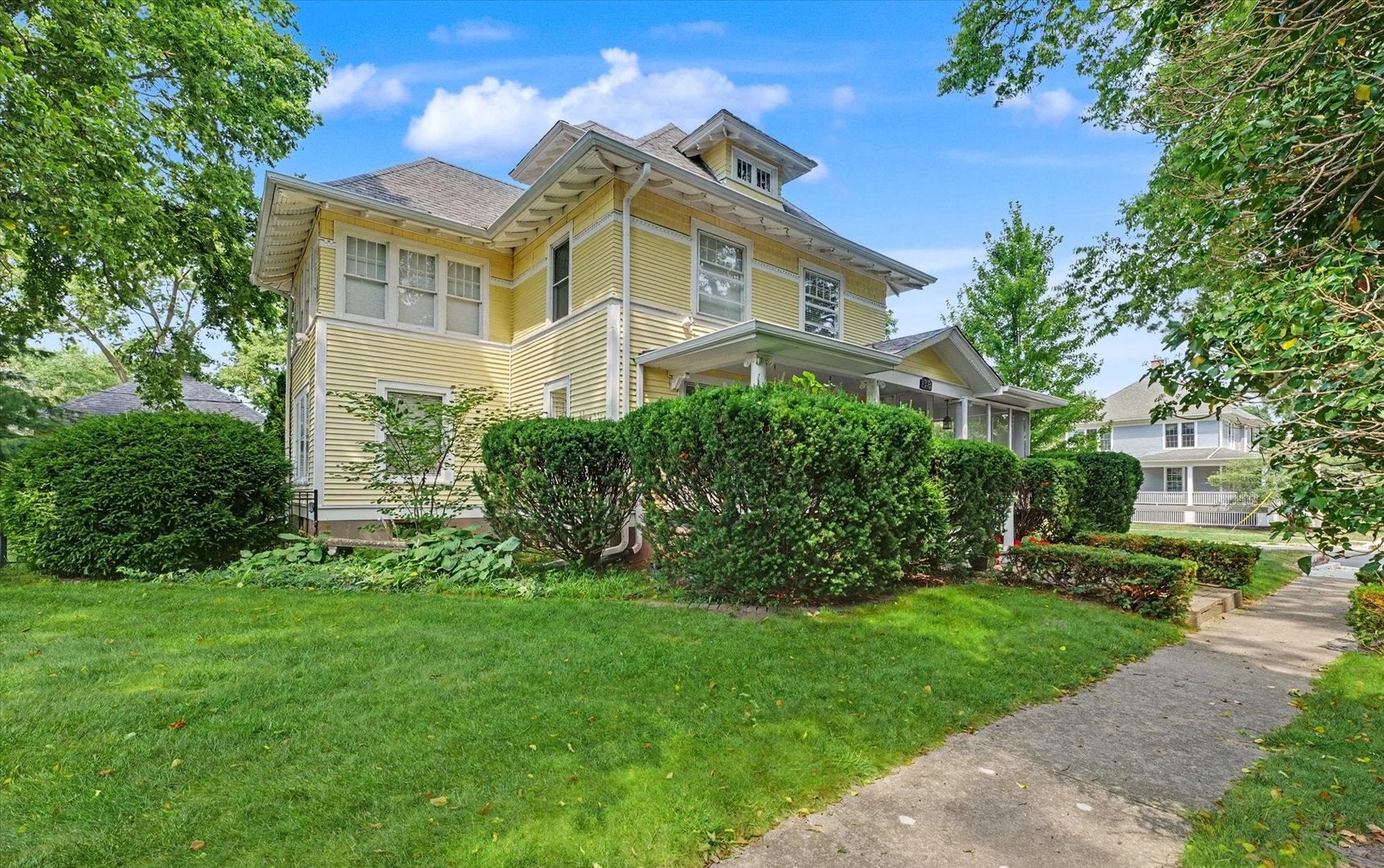 318 E Main Street