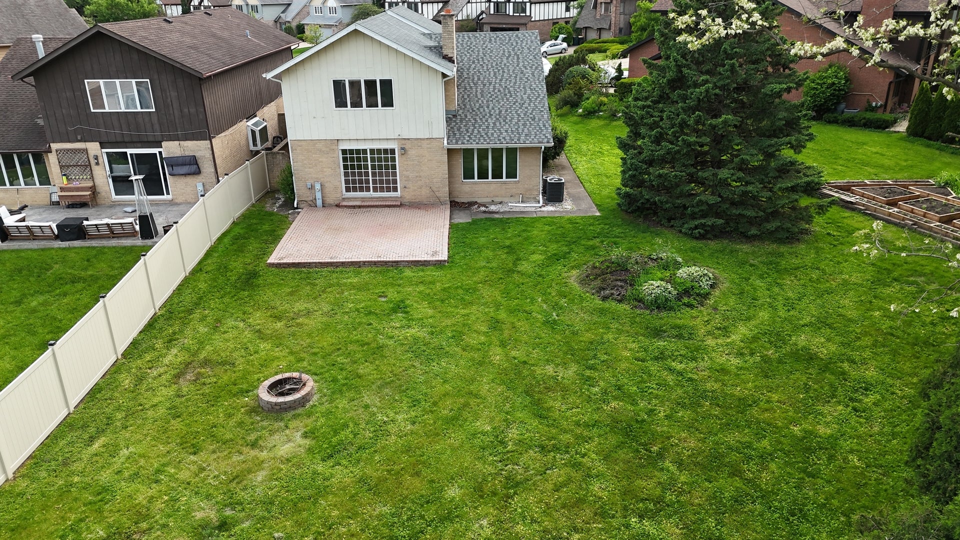 8315 Helen Court