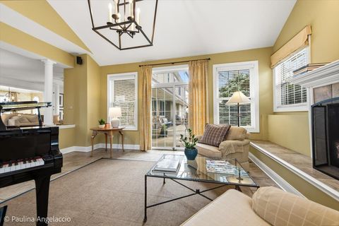 Tiny photo for 528 S Cook Street, Barrington, IL 60010 (MLS # 12607722)