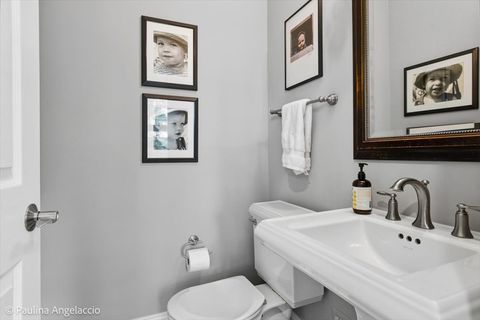 Tiny photo for 528 S Cook Street, Barrington, IL 60010 (MLS # 12607722)