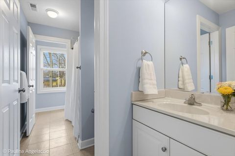 Tiny photo for 528 S Cook Street, Barrington, IL 60010 (MLS # 12607722)