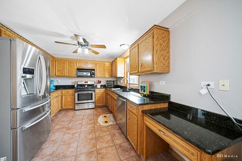 Tiny photo for 19608 Ridgemont Drive, Tinley Park, IL 60487 (MLS # 12576697)