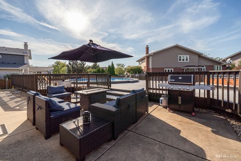 Tiny photo for 19608 Ridgemont Drive, Tinley Park, IL 60487 (MLS # 12576697)