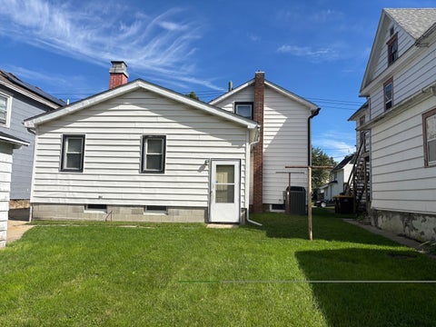 Tiny photo for 714 S Walnut Avenue, Freeport, IL 61032 (MLS # 12758313)