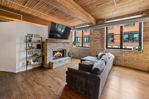 Tiny photo for 2911 N Western Avenue #111, Chicago, IL 60618 (MLS # 12762986)