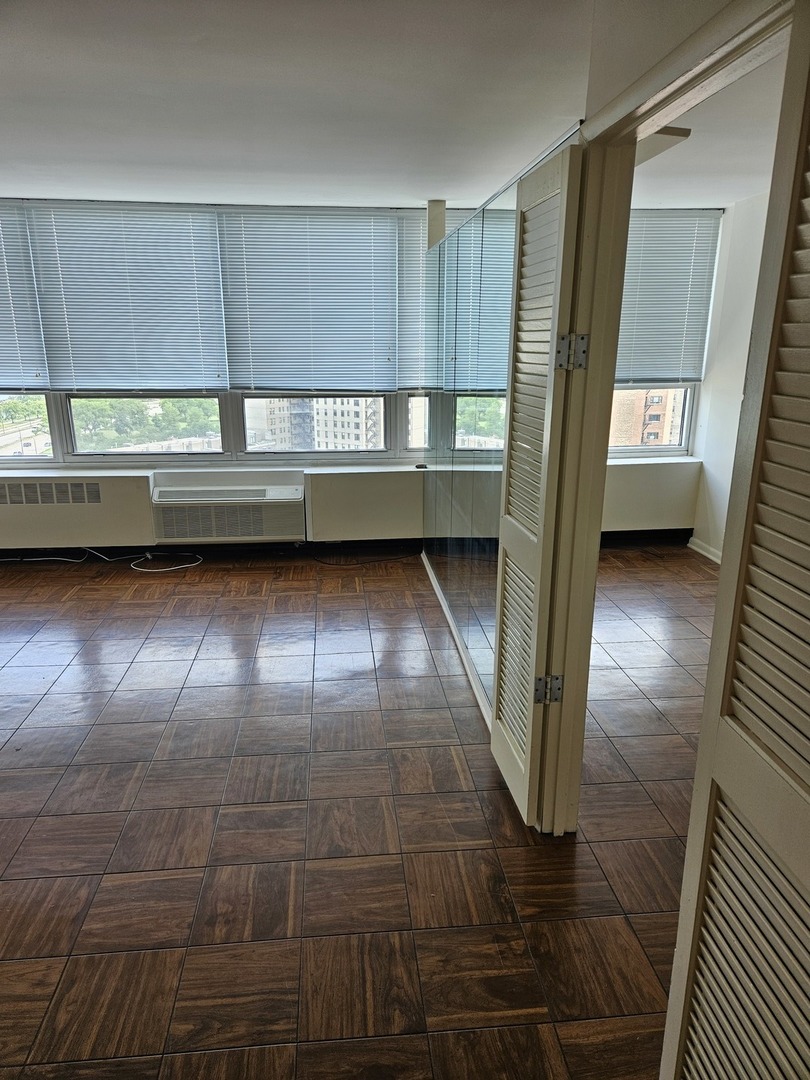 4800 S Chicago Beach Drive 1509S