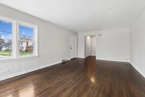 Tiny photo for 17917 Ashland Avenue, Homewood, IL 60430 (MLS # 12610834)