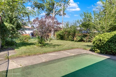 Tiny photo for 15354 Dobson Avenue, South Holland, IL 60473 (MLS # 12450538)