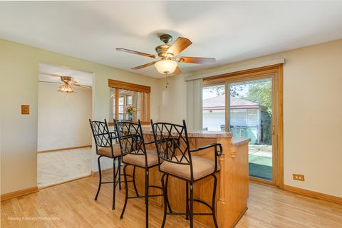 Tiny photo for 15354 Dobson Avenue, South Holland, IL 60473 (MLS # 12450538)