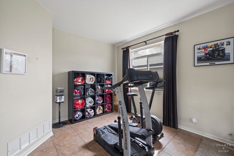 Tiny photo for 521 Winslow Way, Lake In The Hills, IL 60156 (MLS # 12695823)