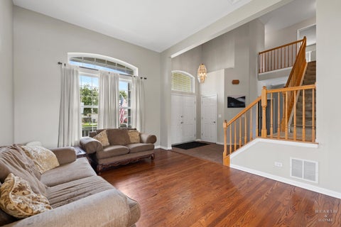 Tiny photo for 521 Winslow Way, Lake In The Hills, IL 60156 (MLS # 12695823)