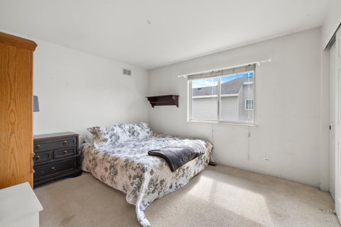 Tiny photo for 521 Winslow Way, Lake In The Hills, IL 60156 (MLS # 12695823)