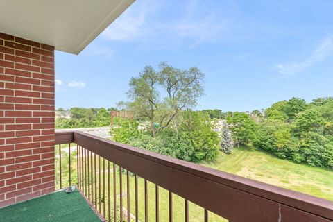 A home in Oakbrook Terrace