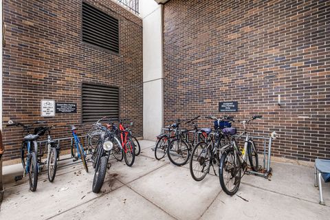 Tiny photo for 5455 N Sheridan Road #711, Chicago, IL 60640 (MLS # 12585871)