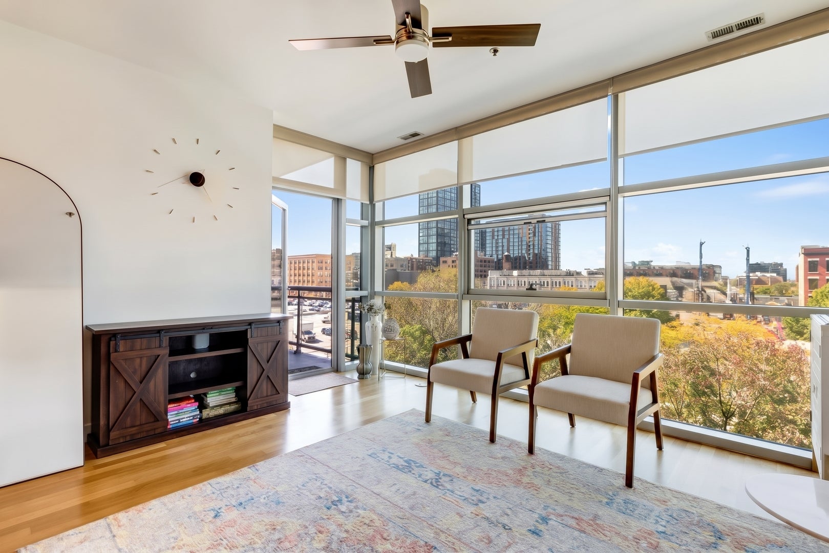 225 S Sangamon Street 410