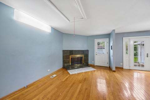 Tiny photo for 670 Lakeview Lane, Hoffman Estates, IL 60169 (MLS # 12623350)