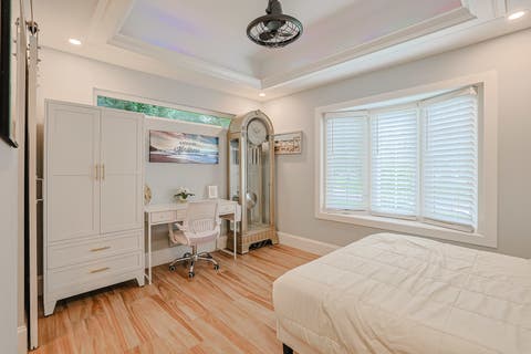Tiny photo for 2920 Farmington Drive, Lindenhurst, IL 60046 (MLS # 12728383)