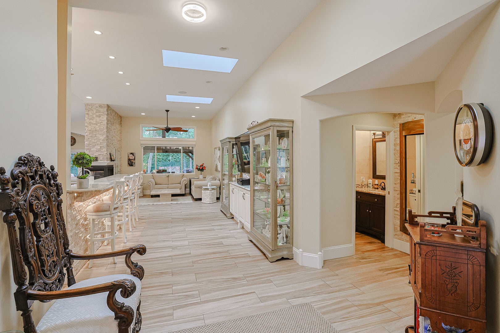2920 Farmington Drive