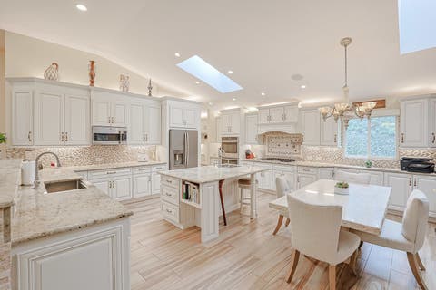 Tiny photo for 2920 Farmington Drive, Lindenhurst, IL 60046 (MLS # 12728383)