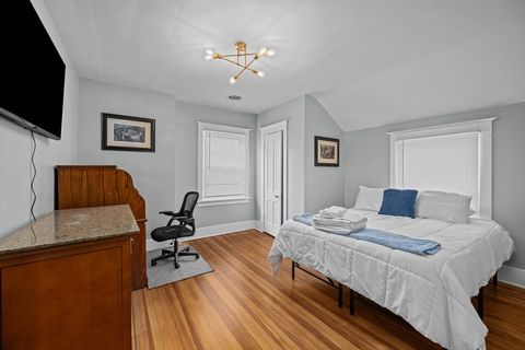 Tiny photo for 1200 E 9th Street, Davenport, IA 52803 (MLS # 12688556)