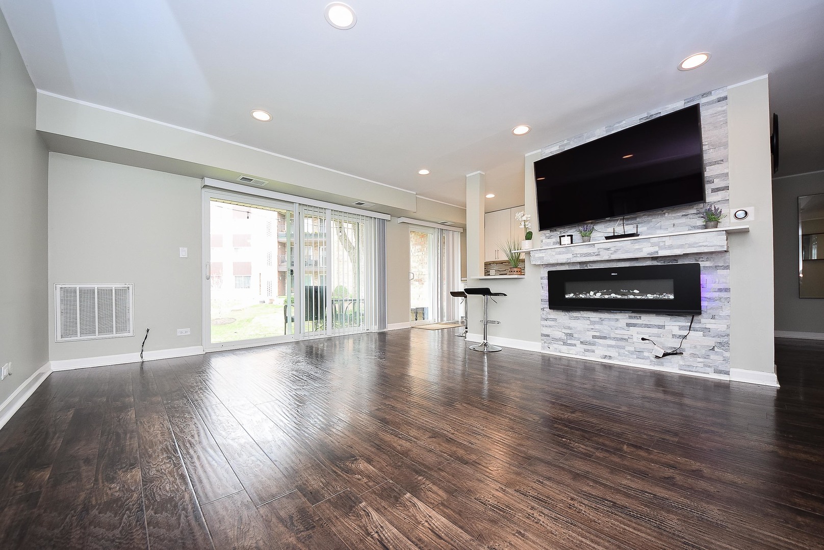 1103 S Hunt Club Drive 127