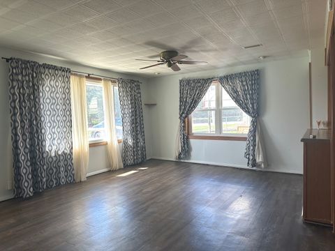 Tiny photo for 15507 36th Avenue, East Moline, IL 61244 (MLS # 12612393)