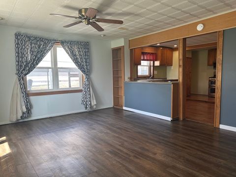 Tiny photo for 15507 36th Avenue, East Moline, IL 61244 (MLS # 12612393)