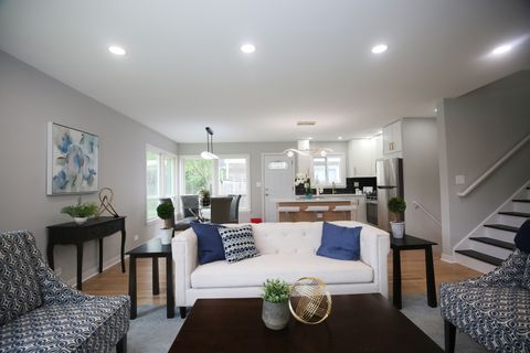 Tiny photo for 728 N Parker Street, Elmhurst, IL 60126 (MLS # 12547334)