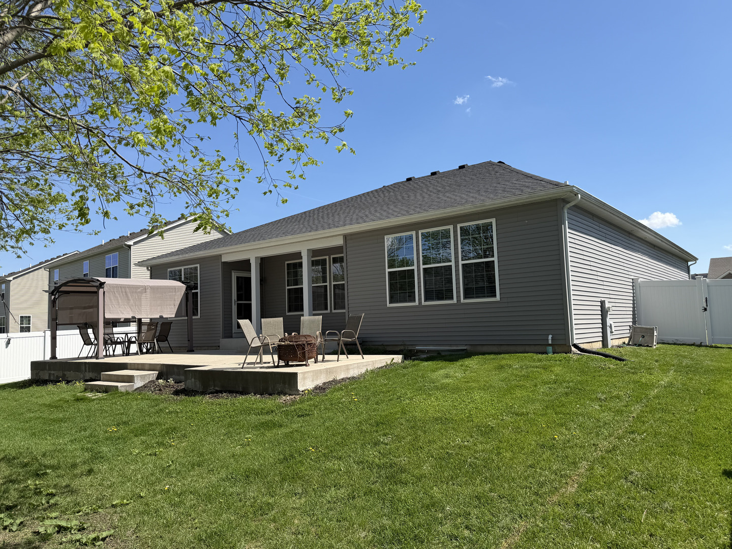 713 Long Ridge Trail