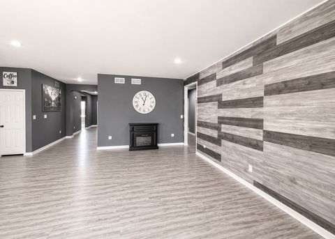 Tiny photo for 713 Long Ridge Trail, Minooka, IL 60447 (MLS # 12627886)