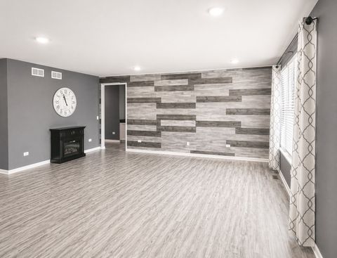 Tiny photo for 713 Long Ridge Trail, Minooka, IL 60447 (MLS # 12627886)