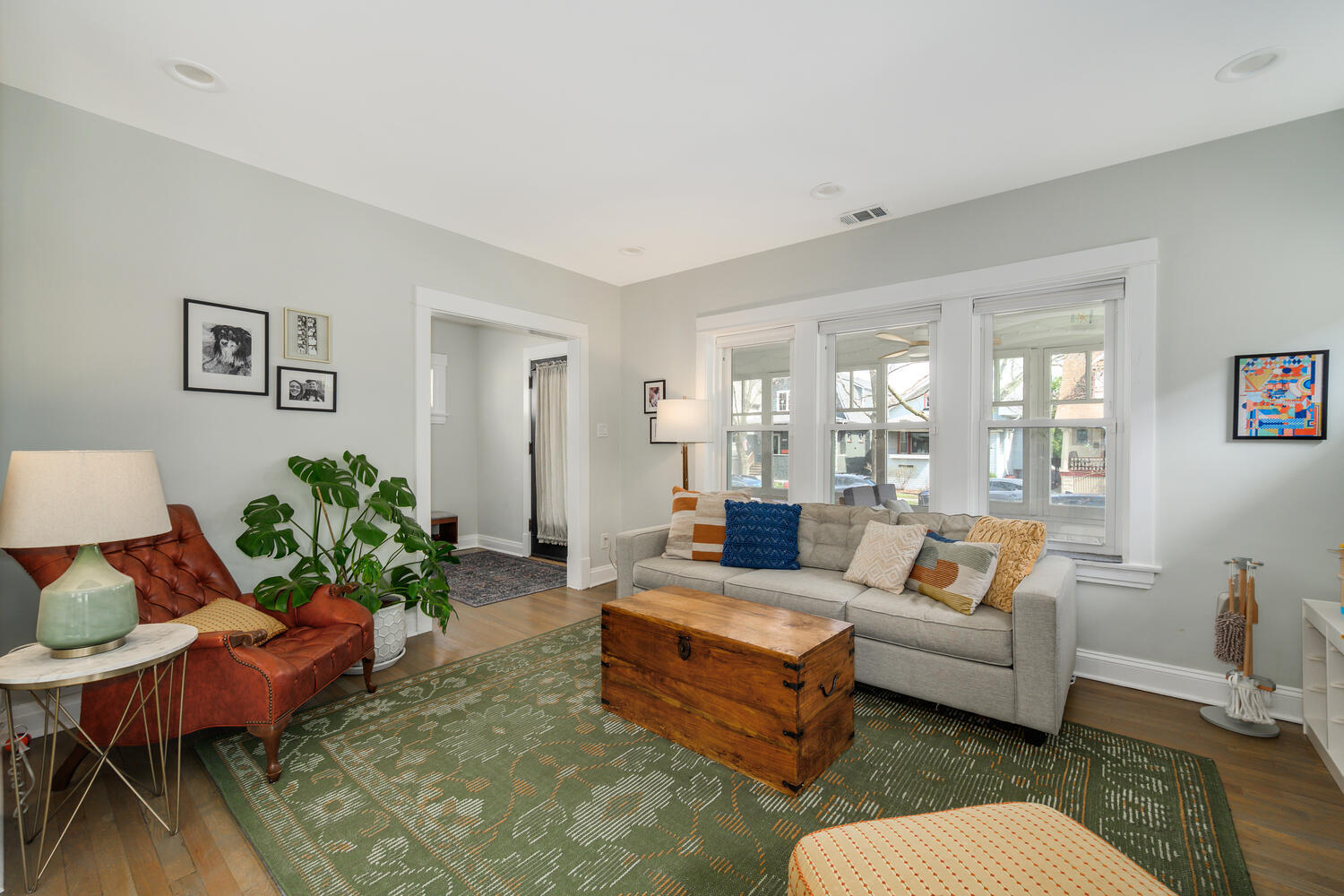 1135 Clarence Avenue