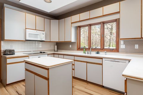 Tiny photo for 1756 APALOOSA Court, Rockford, IL 61107 (MLS # 12615642)