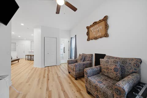 Tiny photo for 348 E 41ST Street #1, Chicago, IL 60653 (MLS # 12737374)